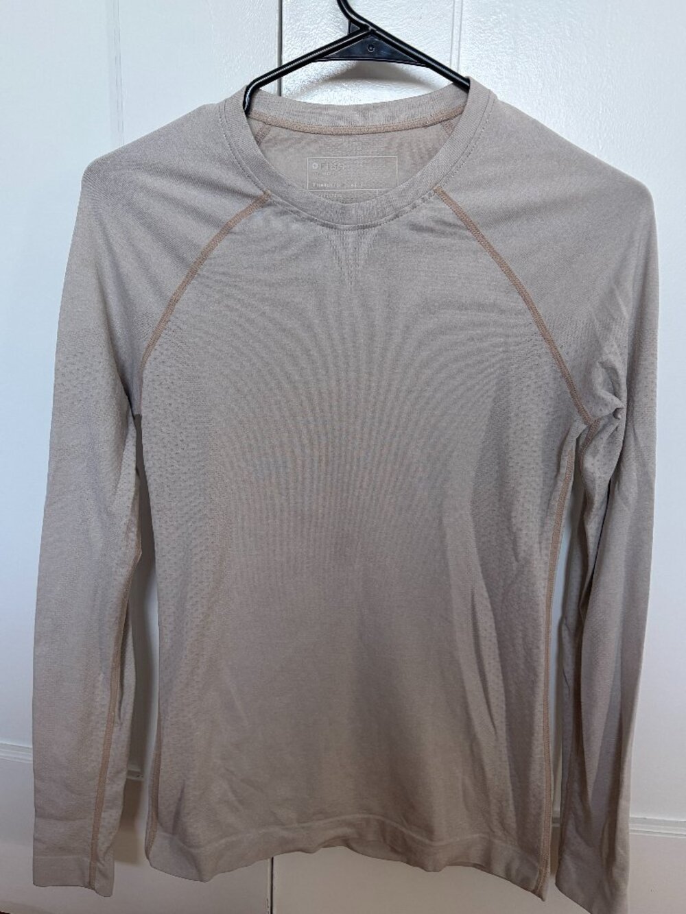 FIGS Salta Seamless Long Sleeve Underscrub Women’s XS Oatmeal
